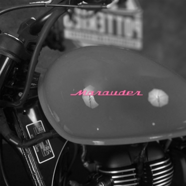 Наклейка на мотоцикл Suzuki Marauder