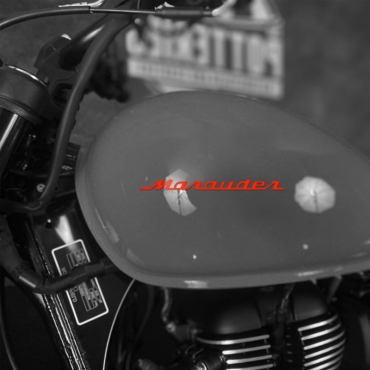 Наклейка на мотоцикл Suzuki Marauder